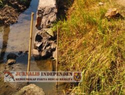 Diduga Pondasi Tanpa Digali Hingga Proyek TPT Desa SadengRejo Rejoso Dituding Asal-Asalan
