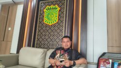 Kinerja Dipertanyakan, Laporan Dana Reses Mandek di Kejari Tanjung Perak, AMI Lapor ke Kejagung