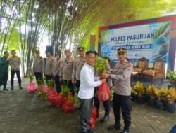 Dukung Gerakan Indonesia Asri, Polres Pasuruan Tebar 6.000 Benih Ikan dan Bagikan Bibit Pohon