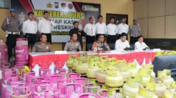 Polresta Sidoarjo Ungkap Sindikat LPG Oplosan di Rumah Kontrakan Amankan Dua Tersangka