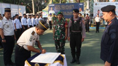 Kegiatan Apel digelar diHalaman Lembaga Pemasyarakatan Kelas IIA Sidoarjo dan ikhrar bersama