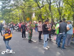 Driver Online Kepung DPRD Jatim, Tuntut Hapus Eksploitasi dan Perbaikan Tarif