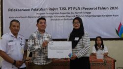Sasar Pasar Internasional, PLN UIP JBTB Berdayakan Kelompok Wanita Boyolali Lewat Pelatihan Merajut