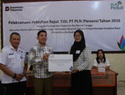 Sasar Pasar Internasional, PLN UIP JBTB Berdayakan Kelompok Wanita Boyolali Lewat Pelatihan Merajut