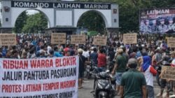 Ribuan Warga Lekok Blokir Jalur Pantura, Tolak Latihan Tempur Marinir yang Dinilai Mengancam Keselamatan