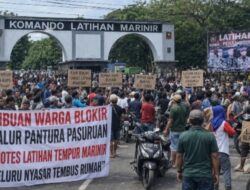 Ribuan Warga Lekok Blokir Jalur Pantura, Tolak Latihan Tempur Marinir yang Dinilai Mengancam Keselamatan