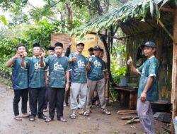 Mitigasi Longsor dan Dorong Ekonomi Warga, PLN UIP JBTB Salurkan Bantuan Konservasi 4.000 Pohon Aren Genjah Asal Aceh di Banyuwangi