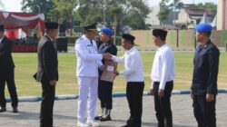 Bupati Sidoarjo Serahkan Remisi Secara Simbolis kepada Warga Binaan pada HUT ke-81 Kemerdekaan RI