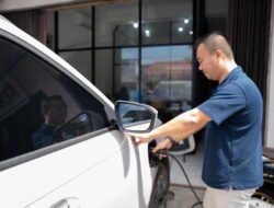 Sambut Hari Pelanggan Nasional, Rayakan HUT ke-81 RI, PLN Beri Diskon Tambah Daya 50% bagi Pelanggan